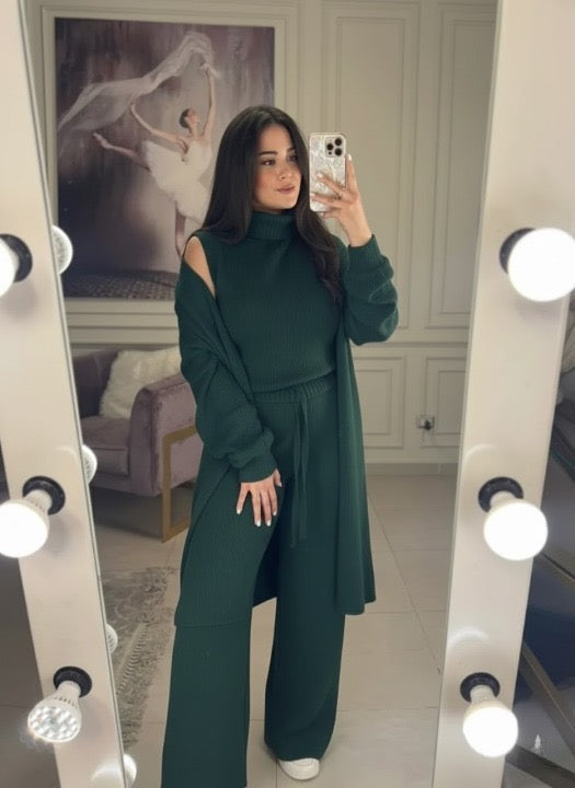 CH-604 Winter Glam 3-Piece Fleece Outfit - Saimwear